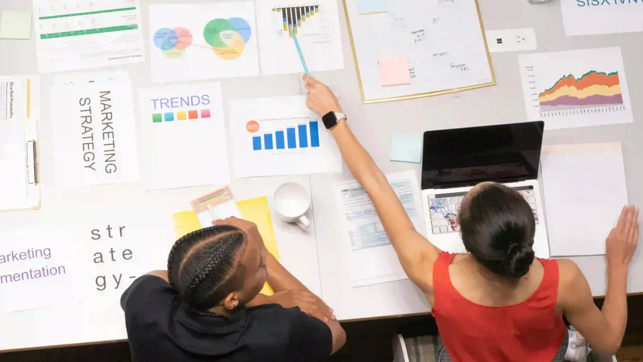 Objetivos de marketing digital: ejemplos y cómo alinearlos al negocio